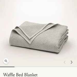 Elegant Gray Waffle Blanket